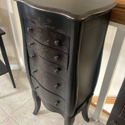 Beautiful Jewelry Organizer