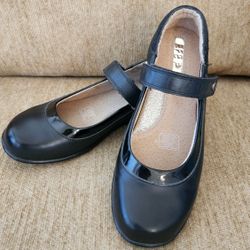 School Shoes Girl Leather Size 1-2 New!