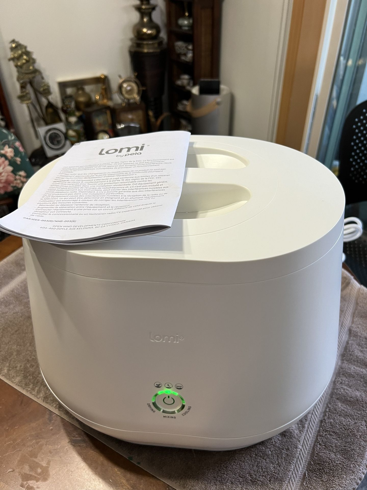 Lomi Smart Waste Kitchen Composter model 80100.