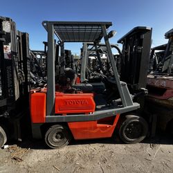 Toyota Forklift For Sale! 3 Stage , 5000 Lbs Capacity 