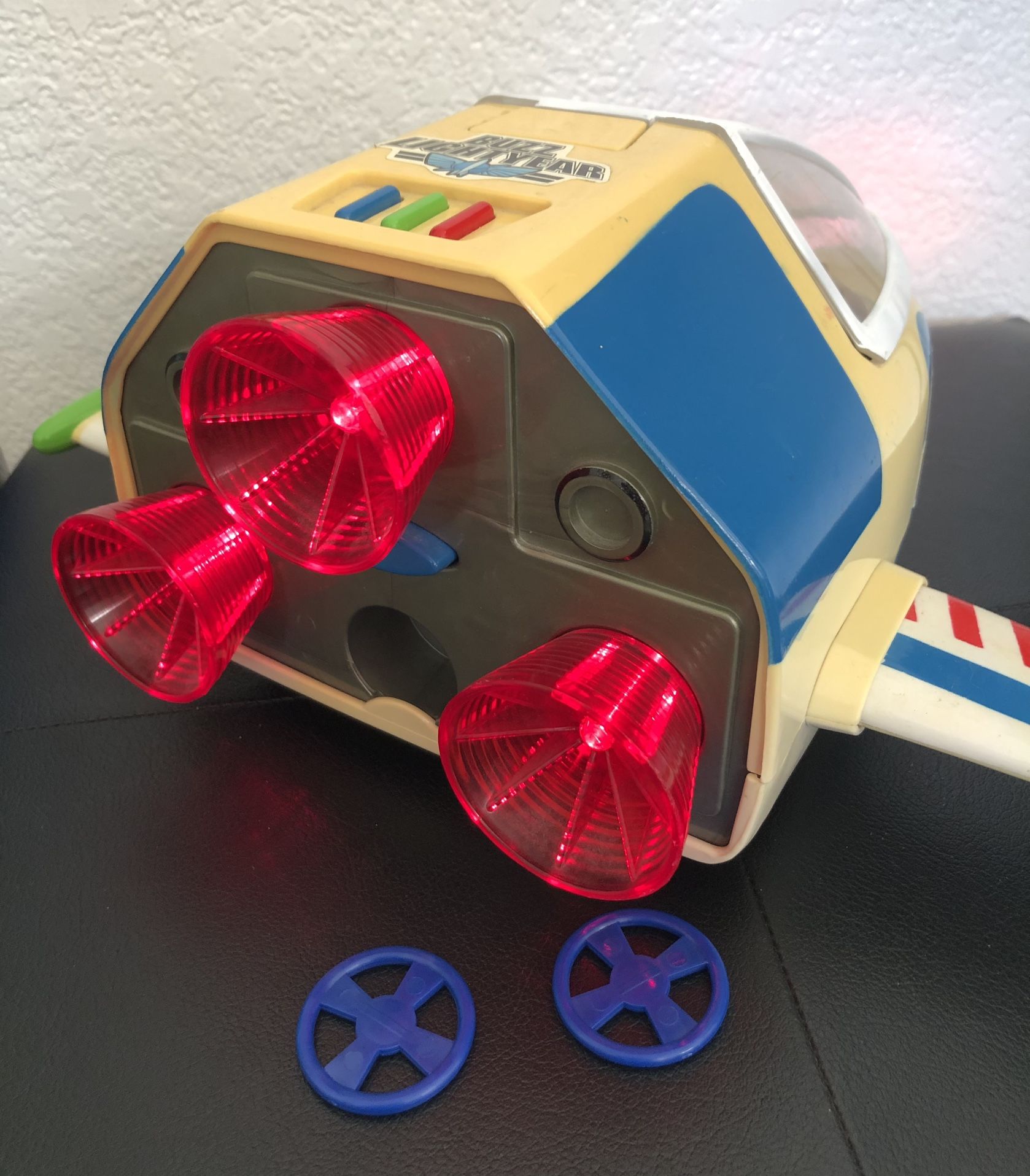 Toy Story Buzz Lightyear Space Explorer / Buzz Light Year Rocket