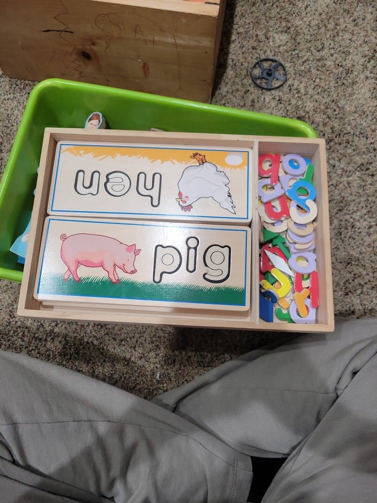 Kids Play Spelling