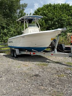 2004 230 seafox with 225 4 stroke Yamaha