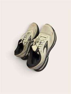Brooks Adrenaline GTS Running Shoes