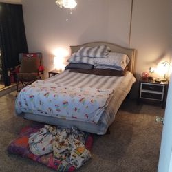 Queen Size Bed 