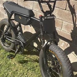 Macfox x2  1800 (negotiable or trades(super 73,anything legal if it’s good)