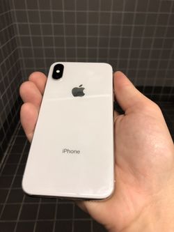 iPhone X 64 unlocked White Silver