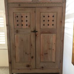 Armoire