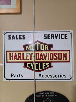 Harley-Davidson signs