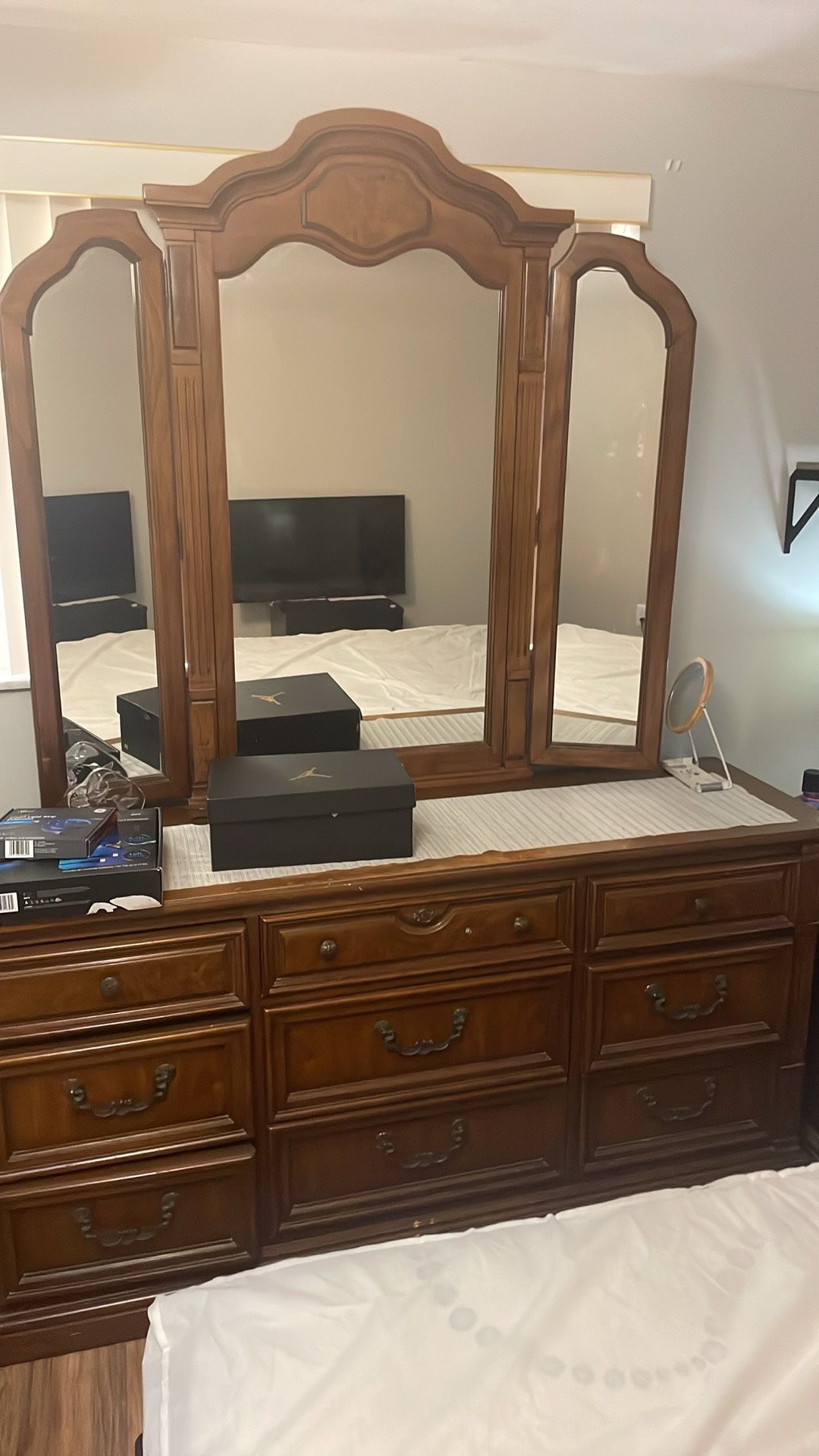 Dresser, Mirror And Nightstand 