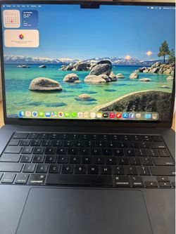 Apple MacBook Air 15” M2 (2023) – Like New – 256GB – $925 OBO