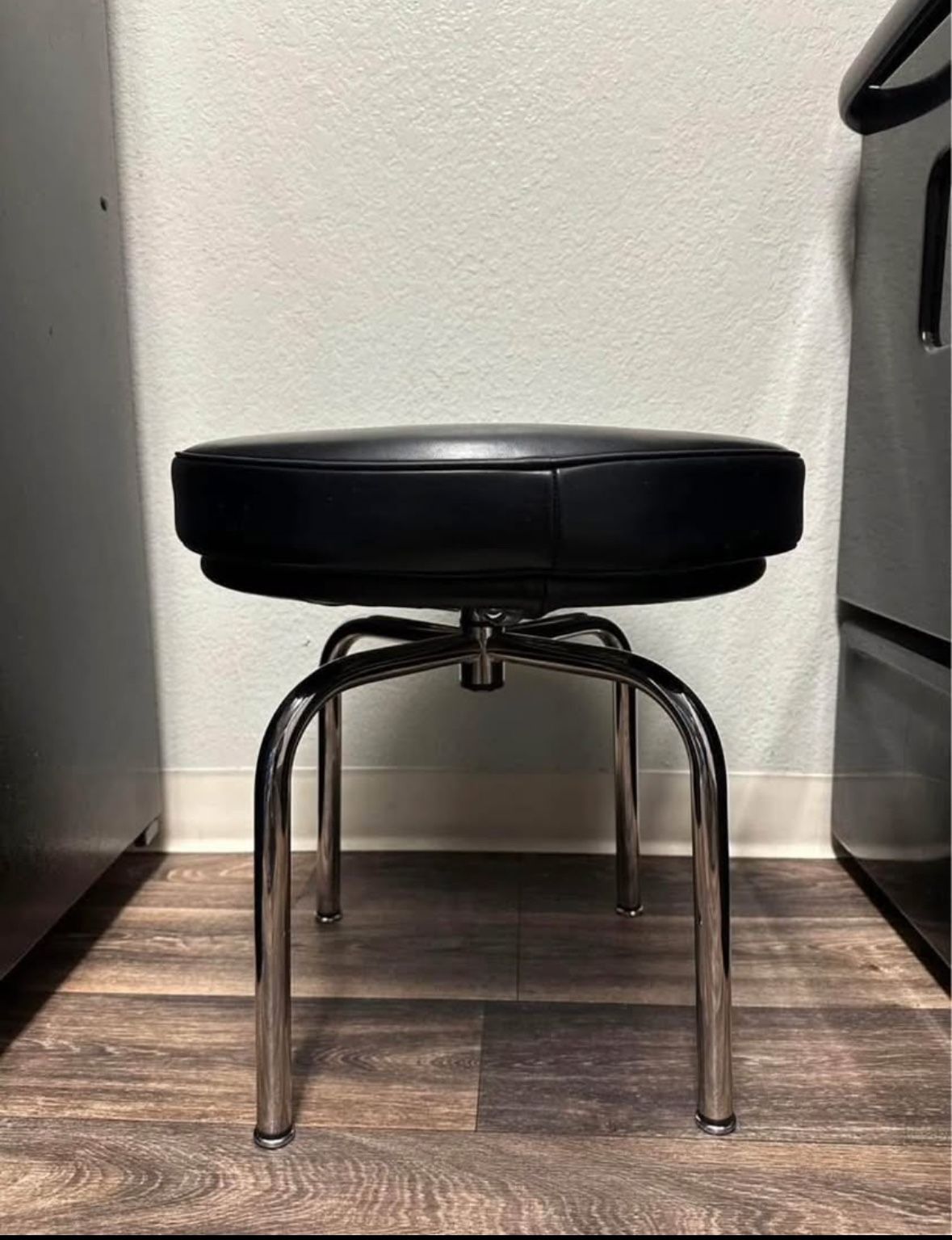 le corbusier Ic8 revolving stool (retail $2400)