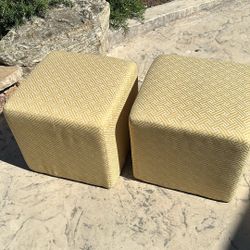 Seating Cubes - Upholstered Strong Cubes/ottomans