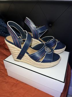 TOMMY HILFIGER - Blue Wedges size 6.5 