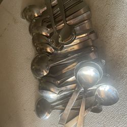 Tea Spoons! $1. each or 40 spoons for $20. see pictures! pick up only