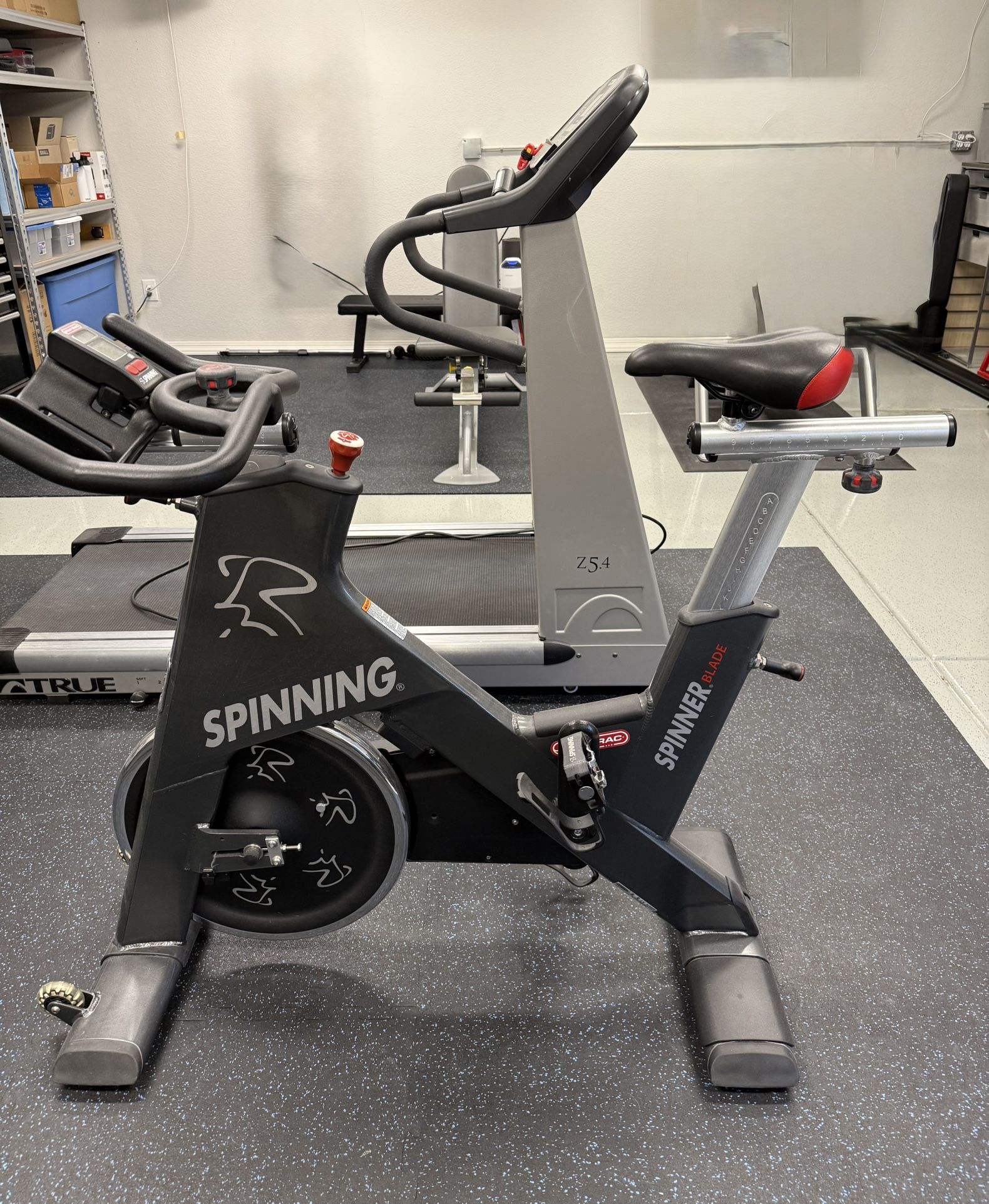 Exercise bike: Star Trac Spinner Blade