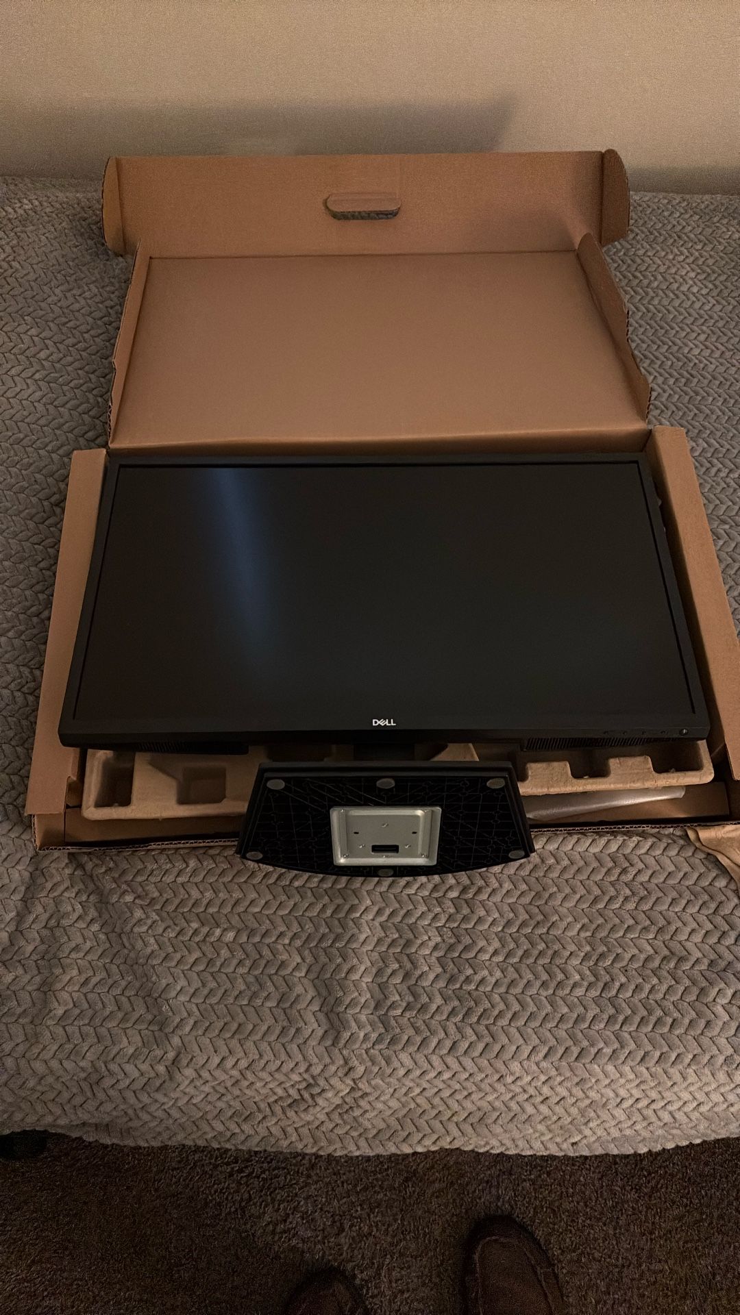 Dell 27 Inch HD Monitor $40