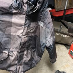 Northface Boys Snow Jacket Medium