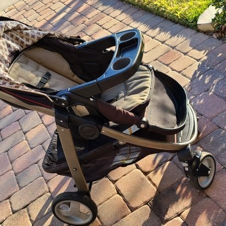 Graco Stroller SET!! And Car Seat Click Connect Set With 2 Bases !Great Condition