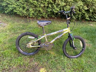 🌟 18" Kids BMX Bike - Avigo One Eight Zero FS