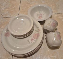 Dinnerware Set 4 Plates 4 Saucers 2 Cups 1 Bowl