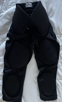 Youth Football Under Armour Game Day Pro 5-Padded Shirt & Pants