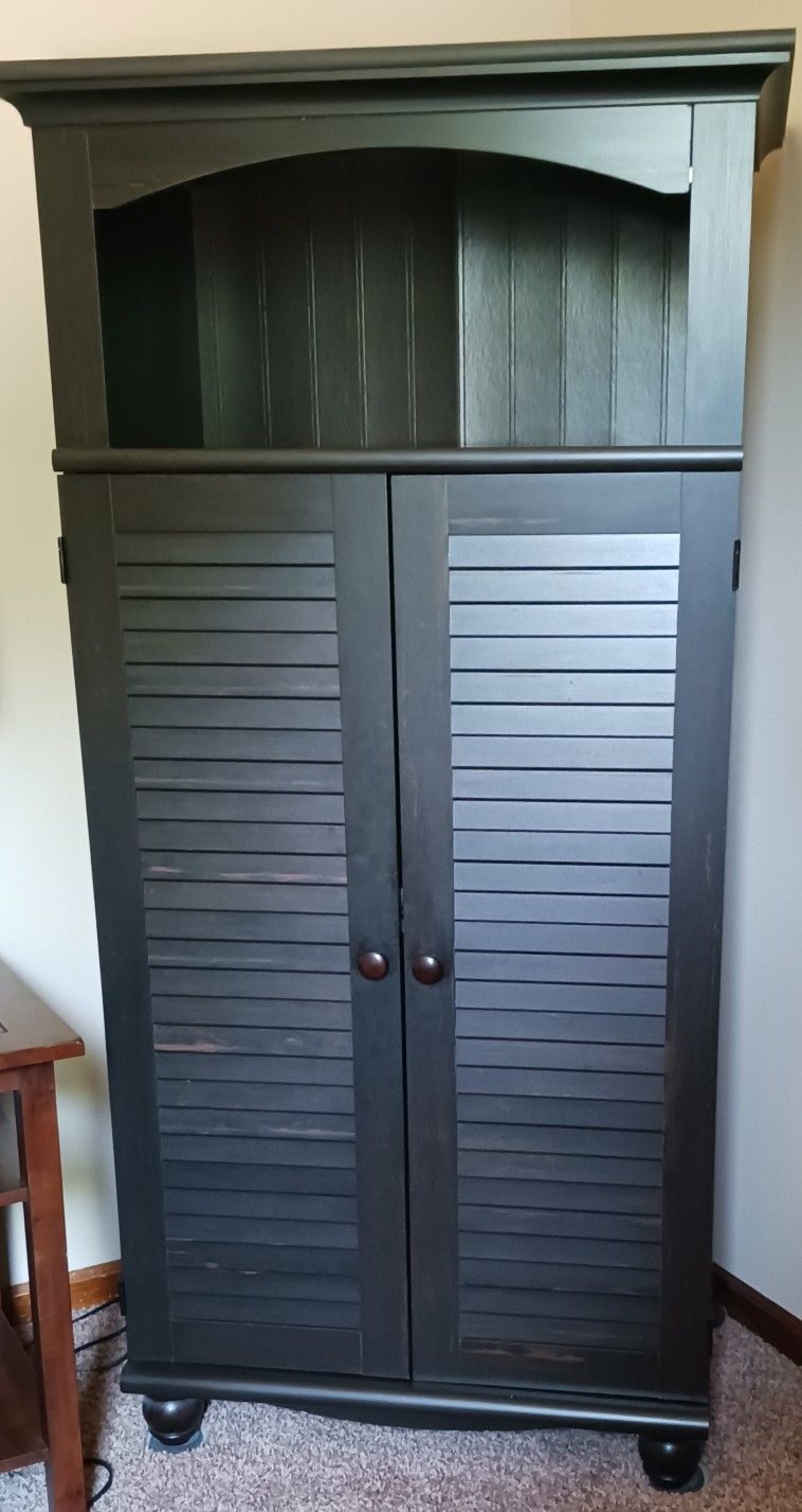 Computer Cabinet