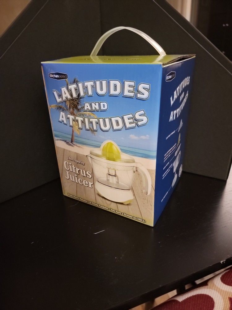Latitudes And Altitudes 24oz Citrus Juicer