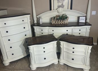 Dresser Set