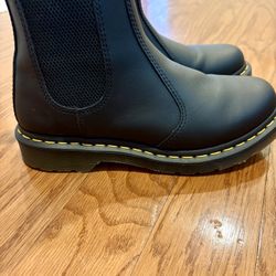 Dr. Martens Women Size 7 Boots | Original | Black | 