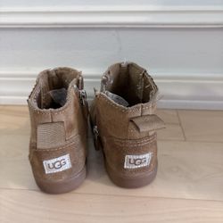 Toddler Ugg Boots Size 7