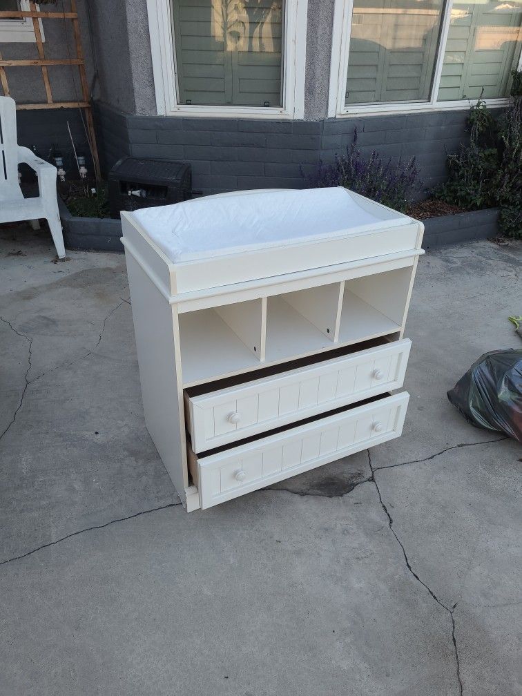 Changing Table With Mattress