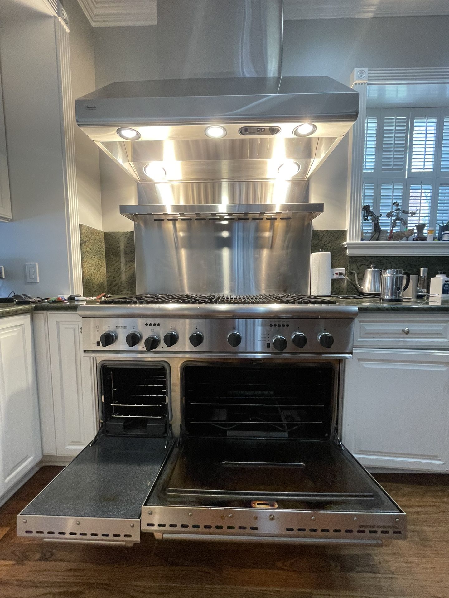Thermador Professional Range Oven and Hood - $2,000 OBO
