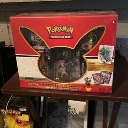 Pokemon Mew And Mewtwo Super Premium Collection Box