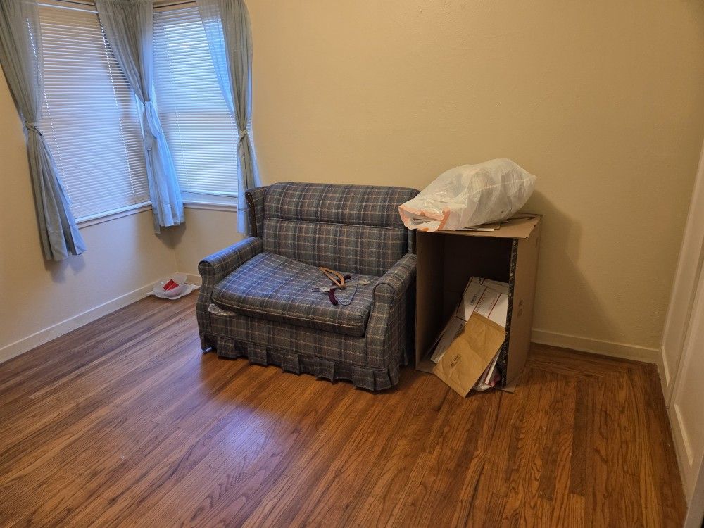 Twin hide away bed $25