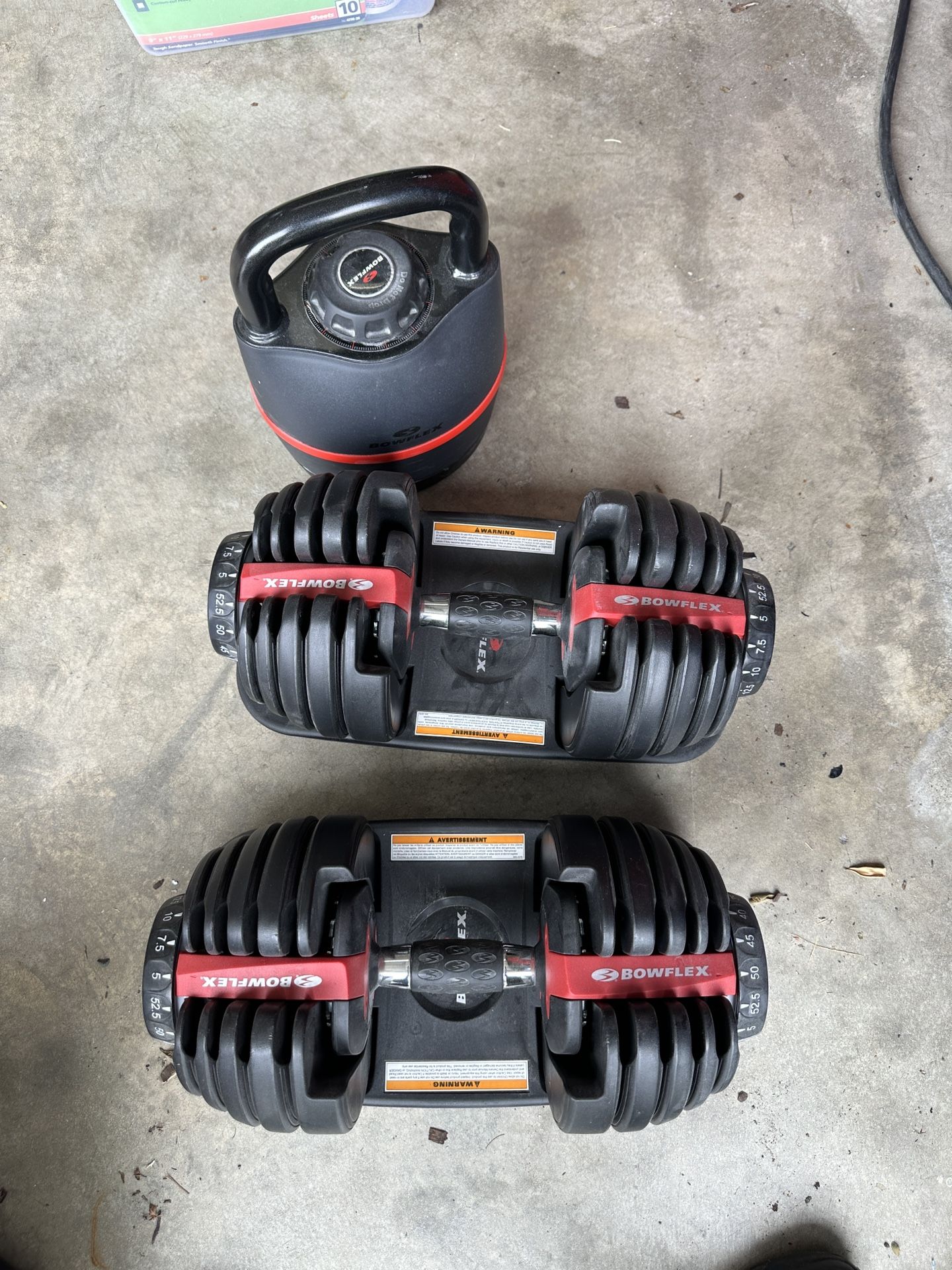 Bowflex 552 Adjustable Dumbbells And Kettle Bell 840- Rogue Individual mat