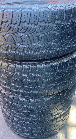 4 Llantas Usadas Toyo AT Open Country Lt 325/65/18 $250 las 4