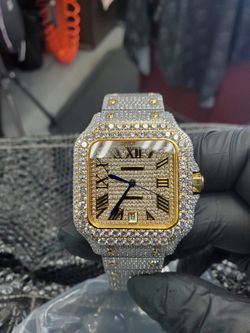 LUXURY ICEDOUT WATCH