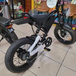 Electric Bicycle 30mph Up to 50 miles range