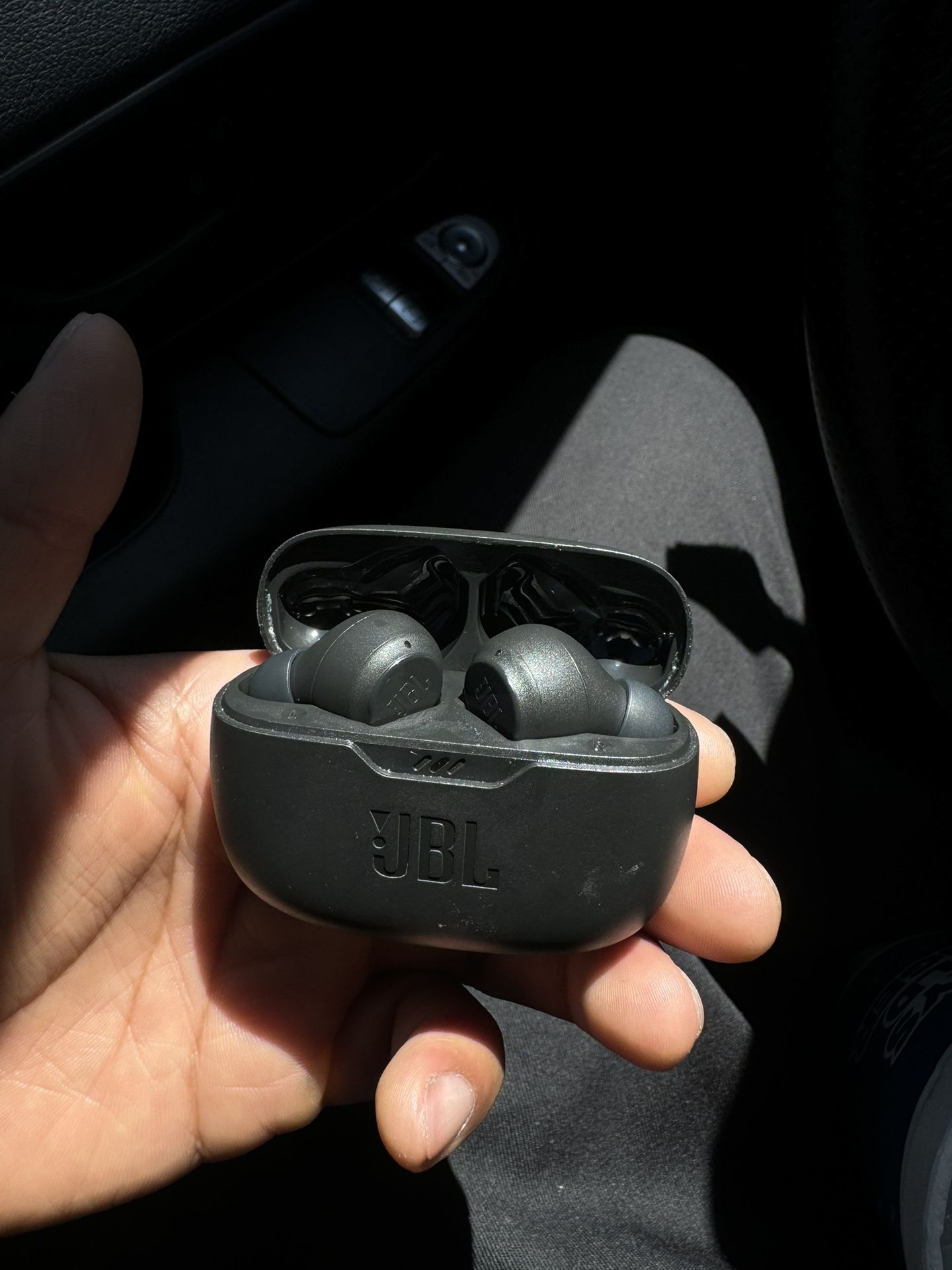 JBL WIRELESS HEADPHONES