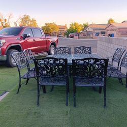 Patio Furniture Good Condition 