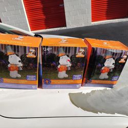 4 Blow Up Snoopy Thanksgiving Holiday Lawn Decorations