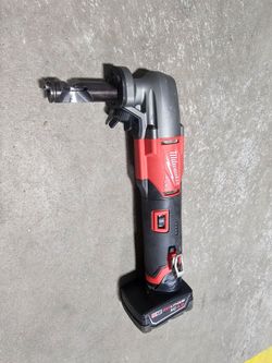Milwaukee Nibbler 12v. Tool