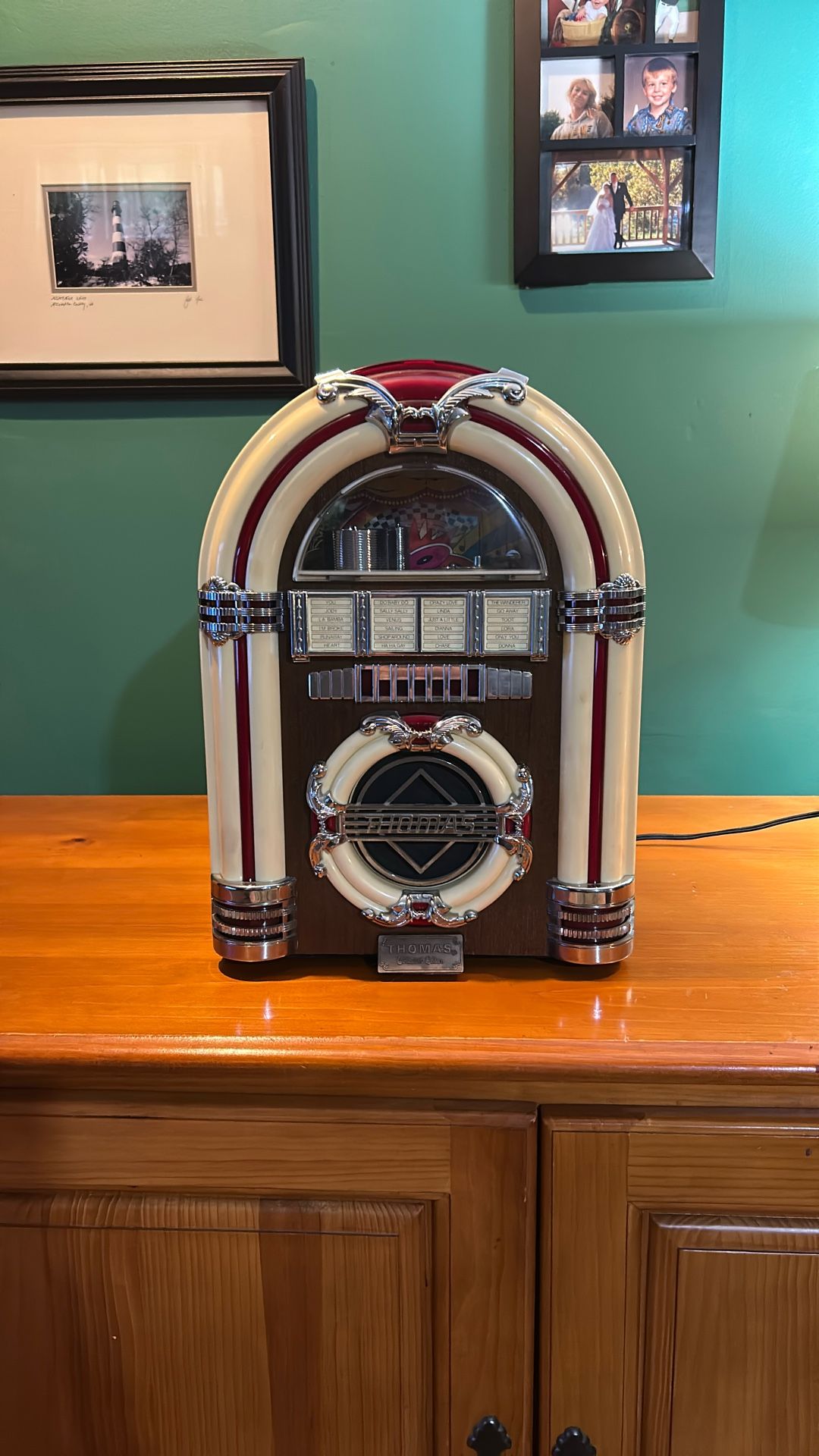 Thomas Collectors Edition Jukebox