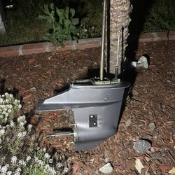 Yamaha Lower Unit 15 To 25 Horse