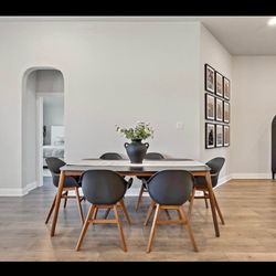 Amazonia Midtown Concept Black Contemporary/Modern Dining Room Set with 6 chairs