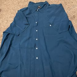 Teal short sleeve blouse 100%silk w/pearl buttons