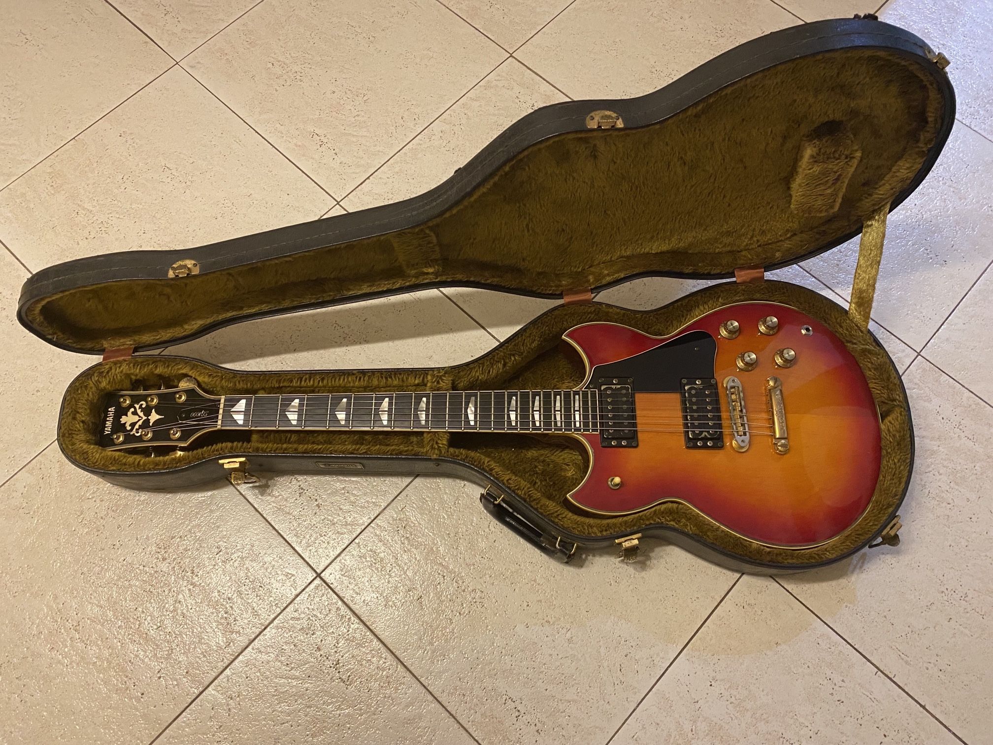 1981 Yamaha SG1000 Vintage Electric Guitar Cherry Sunburst w/ Case, Japan