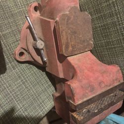 Vintage 5 Inch Swivel Vise 