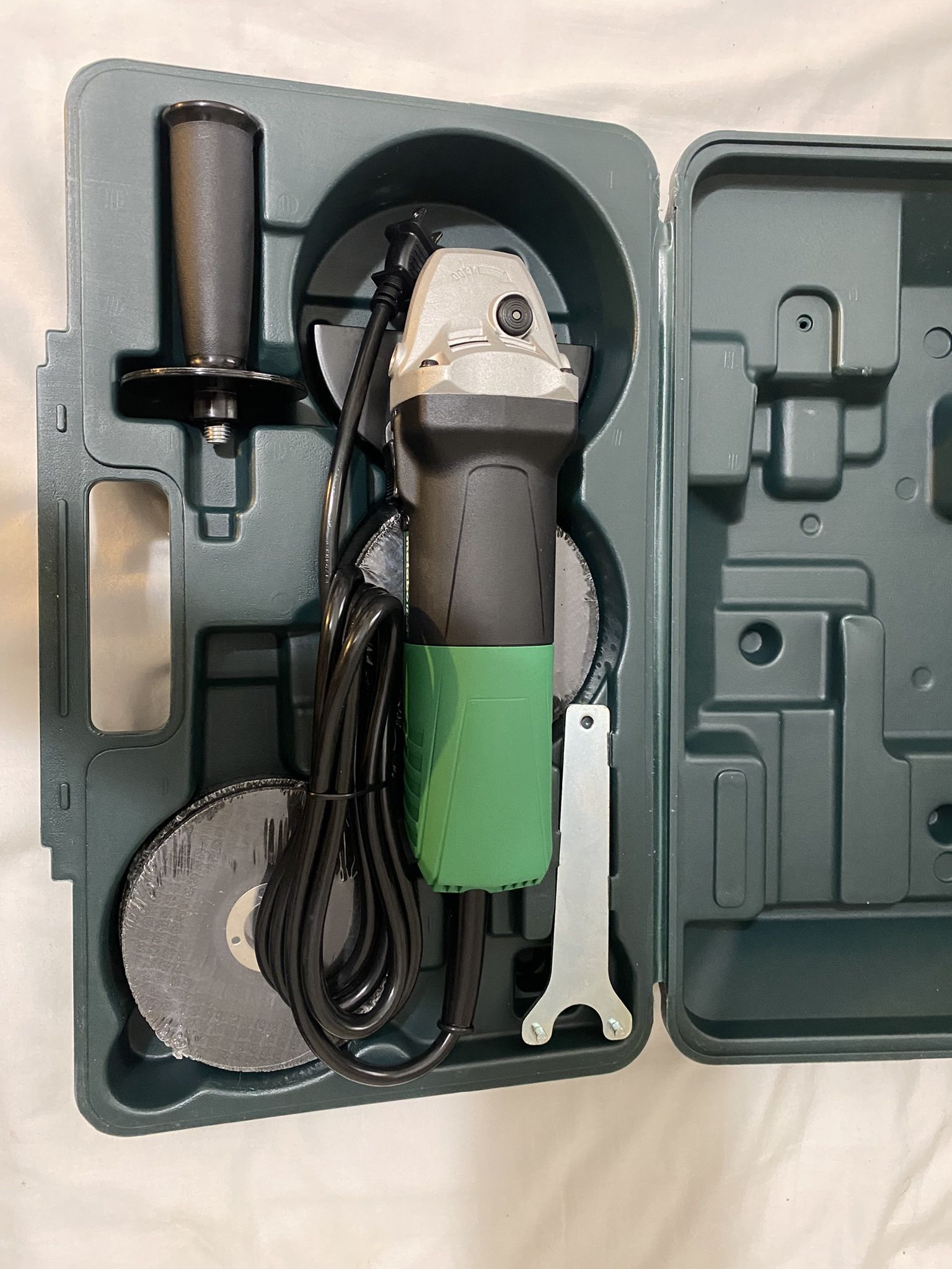 Metabo HPT G12SR4M 6.2 Amp 4-1/2 in. Angle Grinder